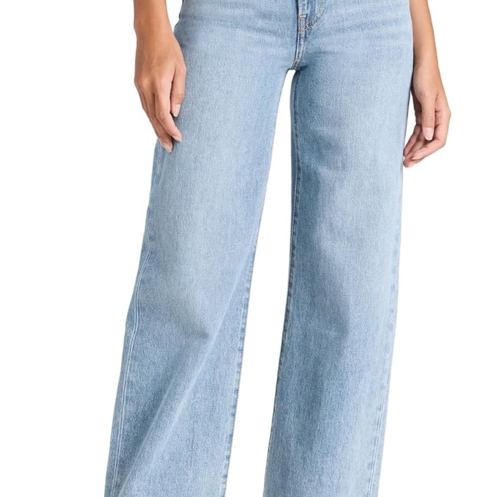 ⭐️NWT⭐️ Levi’s Ribcage Wide Leg Jeans | Color: Far & Wide Blue | Size 27